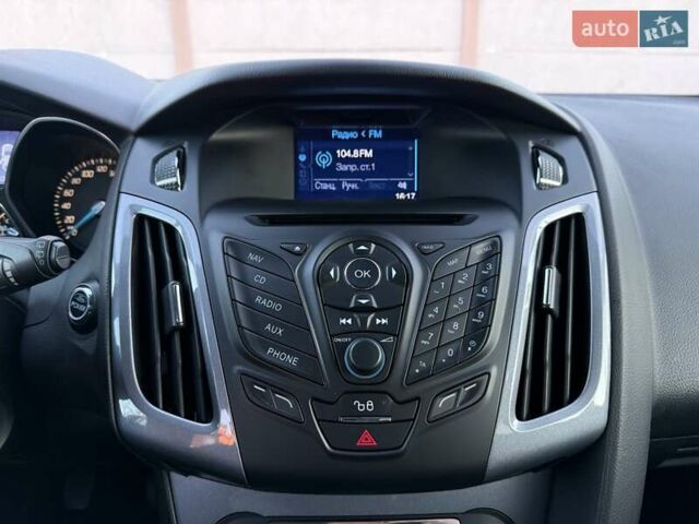 Чорний Форд Фокус, об'ємом двигуна 1.6 л та пробігом 235 тис. км за 8650 $, фото 104 на Automoto.ua