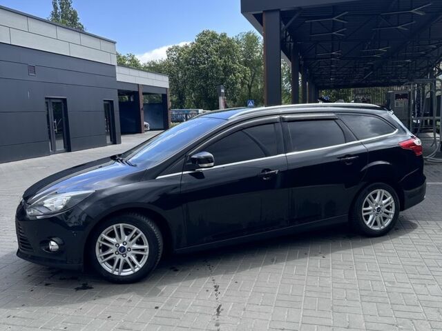 Чорний Форд Фокус, об'ємом двигуна 1.6 л та пробігом 246 тис. км за 8000 $, фото 6 на Automoto.ua