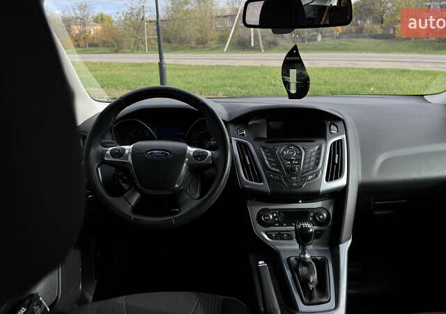 Чорний Форд Фокус, об'ємом двигуна 1.6 л та пробігом 265 тис. км за 9299 $, фото 40 на Automoto.ua