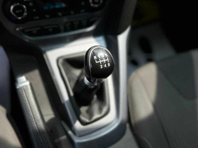 Форд Фокус 2013 у Львові на Automoto.ua Чорний Форд Фокус, об'ємом двигуна 1.6 л та пробігом 225 тис. км за 7500 $, фото 17 на Automoto.ua
