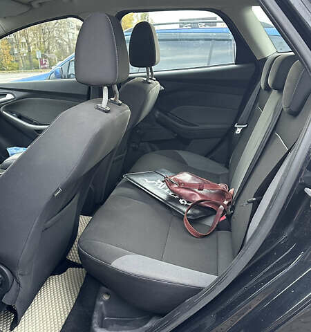 Форд Фокус 2013 в Киеве на Automoto.ua Черный Форд Фокус, объемом двигателя 1.56 л и пробегом 288 тыс. км за 7900 $, фото 17 на Automoto.ua