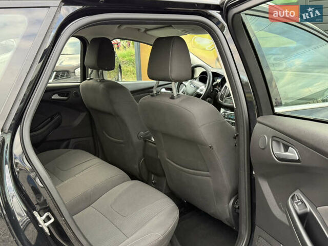 Форд Фокус 2013 в Стрые на Automoto.ua Черный Форд Фокус, объемом двигателя 1.6 л и пробегом 253 тыс. км за 7800 $, фото 41 на Automoto.ua