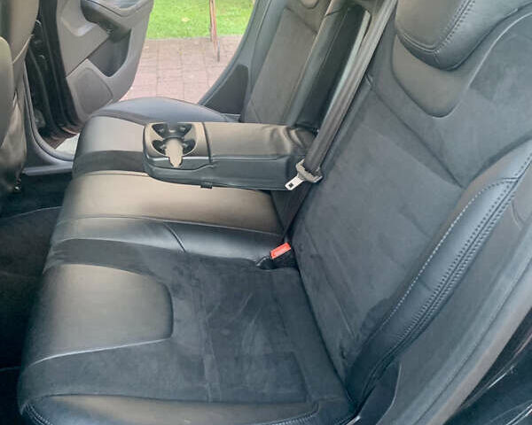 Форд Фокус 2013 у Стрые на Automoto.ua Чорний Форд Фокус, об'ємом двигуна 1.6 л та пробігом 219 тис. км за 9950 $, фото 6 на Automoto.ua