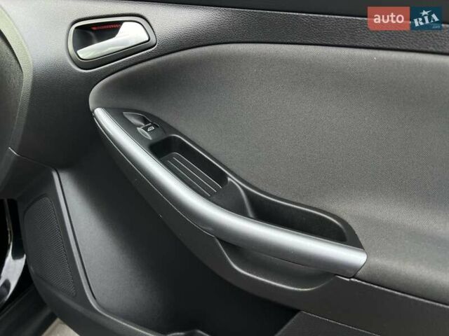 Чорний Форд Фокус, об'ємом двигуна 1.6 л та пробігом 218 тис. км за 8950 $, фото 107 на Automoto.ua