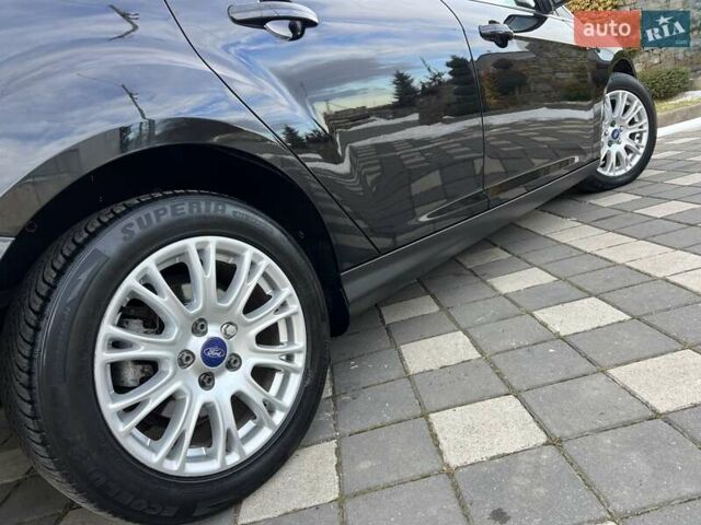 Чорний Форд Фокус, об'ємом двигуна 1.6 л та пробігом 218 тис. км за 8950 $, фото 32 на Automoto.ua