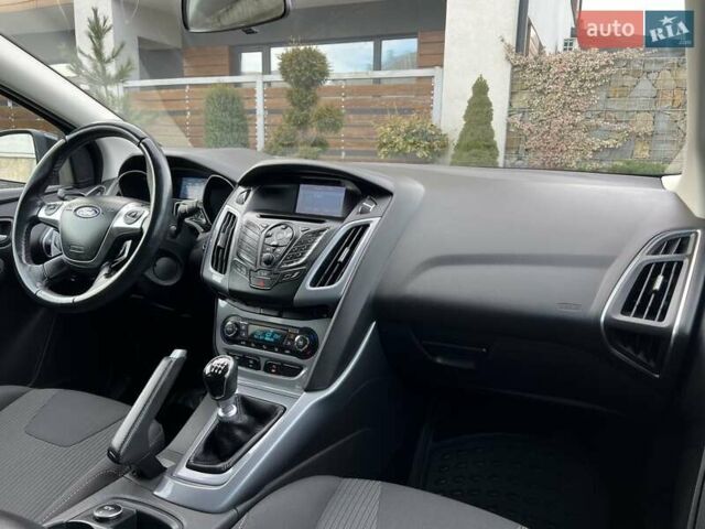 Чорний Форд Фокус, об'ємом двигуна 1.6 л та пробігом 218 тис. км за 8950 $, фото 119 на Automoto.ua