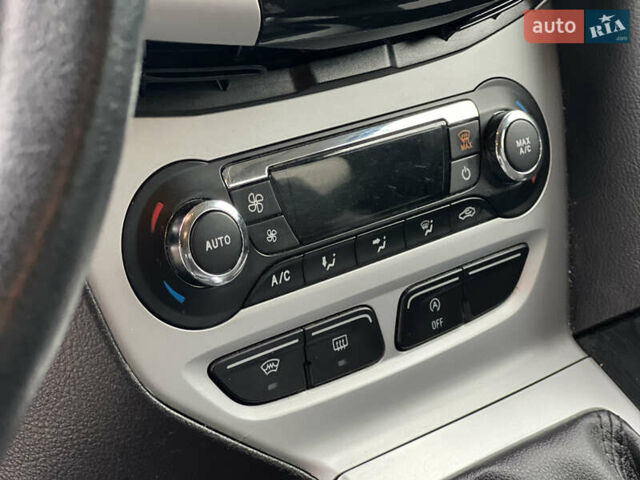 Черный Форд Фокус, объемом двигателя 1.6 л и пробегом 190 тыс. км за 7700 $, фото 51 на Automoto.ua