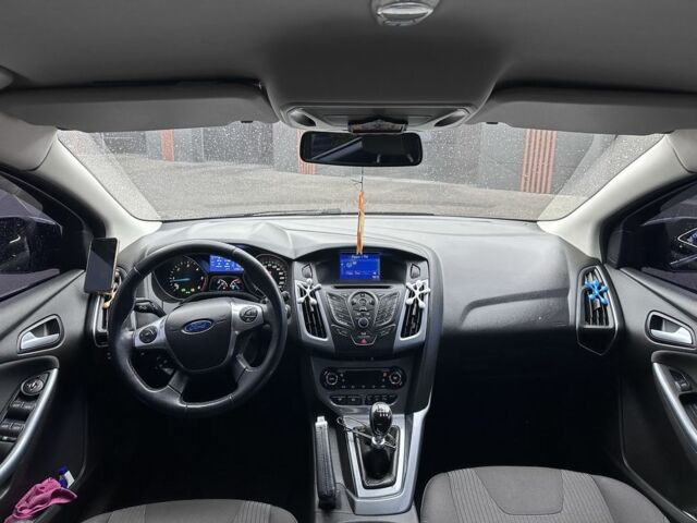 Чорний Форд Фокус, об'ємом двигуна 1.6 л та пробігом 246 тис. км за 8000 $, фото 7 на Automoto.ua