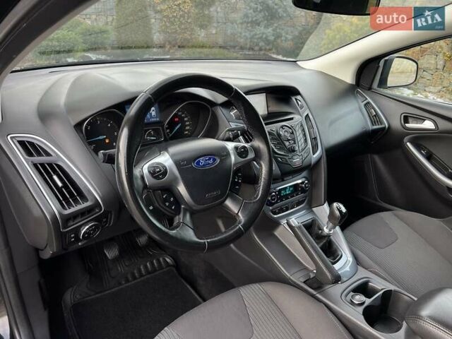 Чорний Форд Фокус, об'ємом двигуна 1.6 л та пробігом 218 тис. км за 8950 $, фото 76 на Automoto.ua