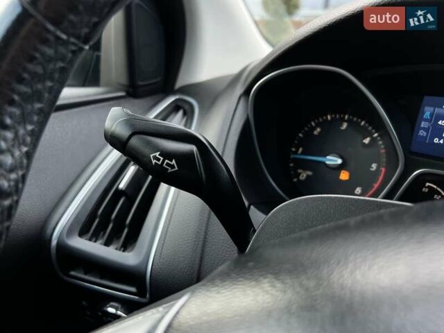 Чорний Форд Фокус, об'ємом двигуна 1.6 л та пробігом 218 тис. км за 8950 $, фото 128 на Automoto.ua