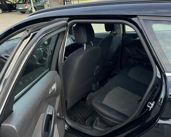 Черный Форд Фокус, объемом двигателя 1 л и пробегом 191 тыс. км за 7000 $, фото 10 на Automoto.ua