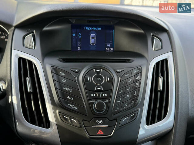 Форд Фокус 2013 у Стрые на Automoto.ua Чорний Форд Фокус, об'ємом двигуна 1.6 л та пробігом 240 тис. км за 8999 $, фото 53 на Automoto.ua