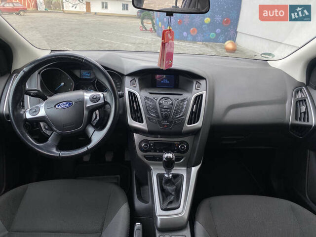 Черный Форд Фокус, объемом двигателя 1.6 л и пробегом 163 тыс. км за 7600 $, фото 11 на Automoto.ua