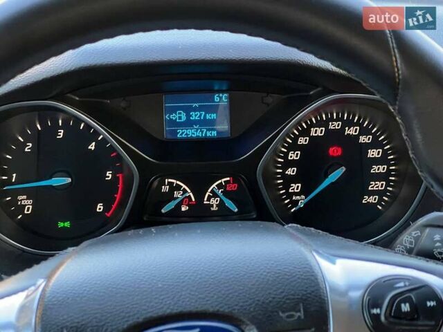 Черный Форд Фокус, объемом двигателя 1.56 л и пробегом 230 тыс. км за 8000 $, фото 13 на Automoto.ua