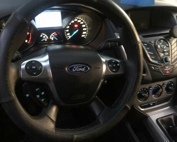 Черный Форд Фокус, объемом двигателя 1.6 л и пробегом 330 тыс. км за 7700 $, фото 26 на Automoto.ua