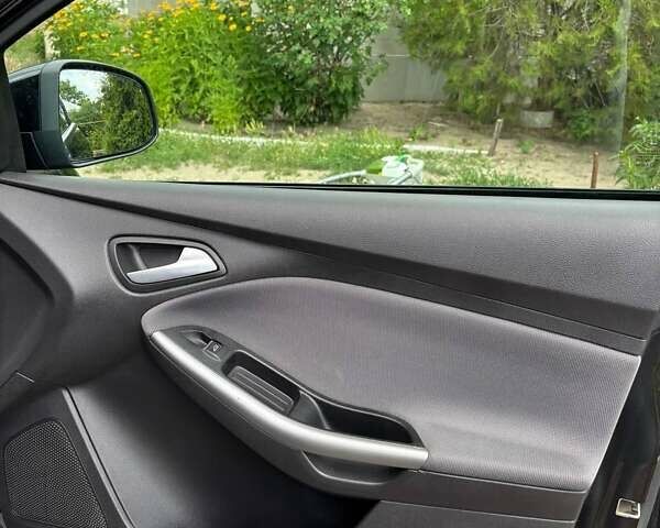 Чорний Форд Фокус, об'ємом двигуна 1.56 л та пробігом 315 тис. км за 6999 $, фото 5 на Automoto.ua