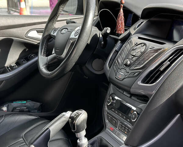 Черный Форд Фокус, объемом двигателя 1.6 л и пробегом 206 тыс. км за 9200 $, фото 9 на Automoto.ua