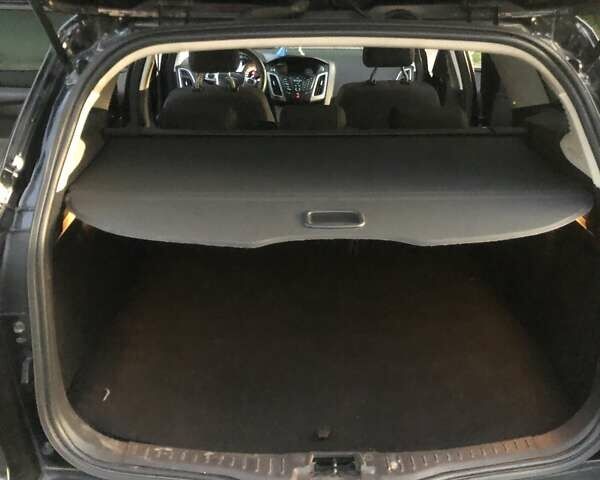 Черный Форд Фокус, объемом двигателя 1.6 л и пробегом 330 тыс. км за 7700 $, фото 10 на Automoto.ua