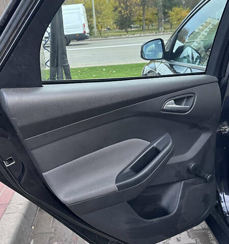 Форд Фокус 2013 в Киеве на Automoto.ua Черный Форд Фокус, объемом двигателя 1.56 л и пробегом 288 тыс. км за 7900 $, фото 18 на Automoto.ua