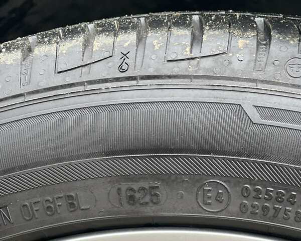 Черный Форд Фокус, объемом двигателя 1.6 л и пробегом 190 тыс. км за 7700 $, фото 19 на Automoto.ua