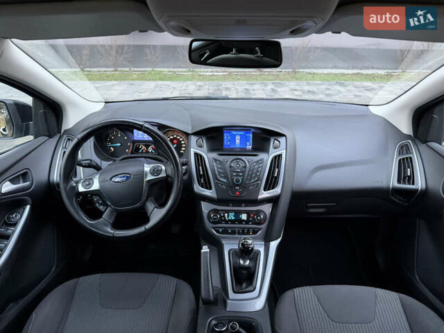 Черный Форд Фокус, объемом двигателя 1.6 л и пробегом 236 тыс. км за 8100 $, фото 41 на Automoto.ua