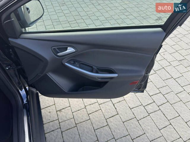 Чорний Форд Фокус, об'ємом двигуна 1.6 л та пробігом 278 тис. км за 8599 $, фото 89 на Automoto.ua