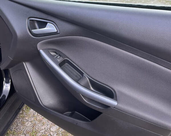 Чорний Форд Фокус, об'ємом двигуна 1.6 л та пробігом 191 тис. км за 8600 $, фото 32 на Automoto.ua