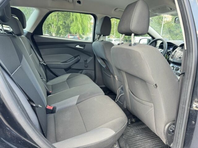 Форд Фокус 2013 в Луцке на Automoto.ua Черный Форд Фокус, объемом двигателя 1.6 л и пробегом 237 тыс. км за 6900 $, фото 5 на Automoto.ua