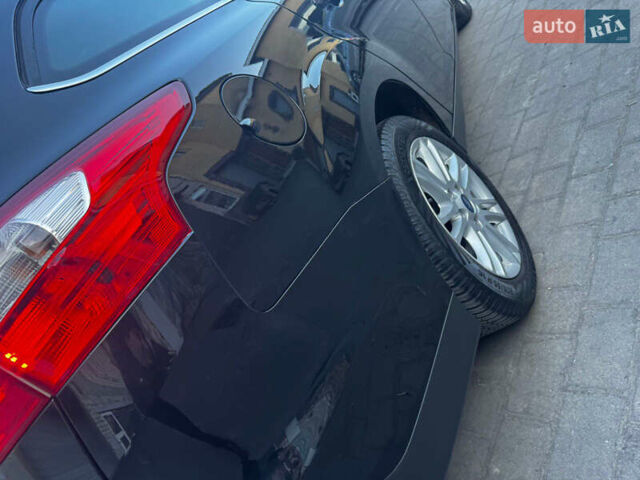Черный Форд Фокус, объемом двигателя 1.6 л и пробегом 213 тыс. км за 9050 $, фото 10 на Automoto.ua