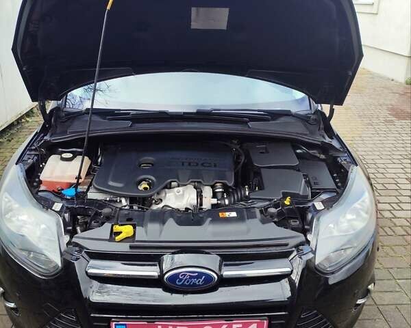 Форд Фокус 2013 в Радивилове на Automoto.ua Черный Форд Фокус, объемом двигателя 1.6 л и пробегом 260 тыс. км за 8650 $, фото 1 на Automoto.ua