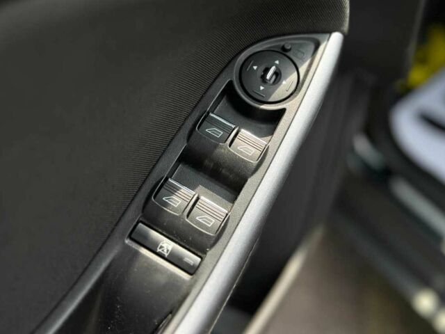 Форд Фокус 2013 у Львові на Automoto.ua Чорний Форд Фокус, об'ємом двигуна 1.6 л та пробігом 225 тис. км за 7500 $, фото 13 на Automoto.ua