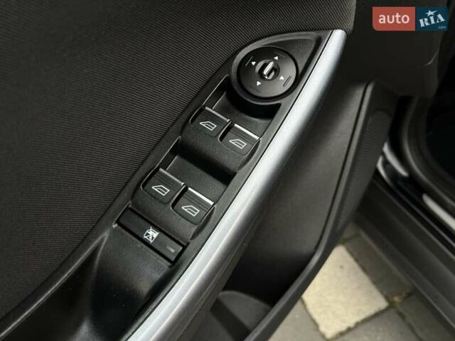 Форд Фокус 2013 в Стрые на Automoto.ua Черный Форд Фокус, объемом двигателя 1.6 л и пробегом 224 тыс. км за 8750 $, фото 74 на Automoto.ua