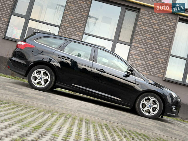 Черный Форд Фокус, объемом двигателя 1.6 л и пробегом 236 тыс. км за 8100 $, фото 6 на Automoto.ua