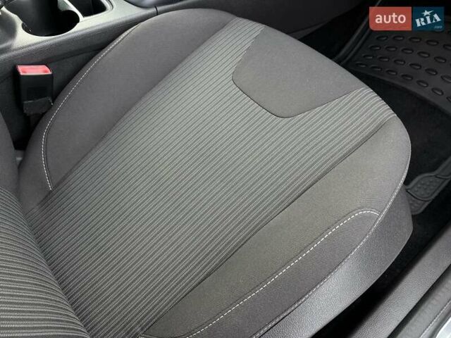 Чорний Форд Фокус, об'ємом двигуна 1.6 л та пробігом 218 тис. км за 8950 $, фото 114 на Automoto.ua