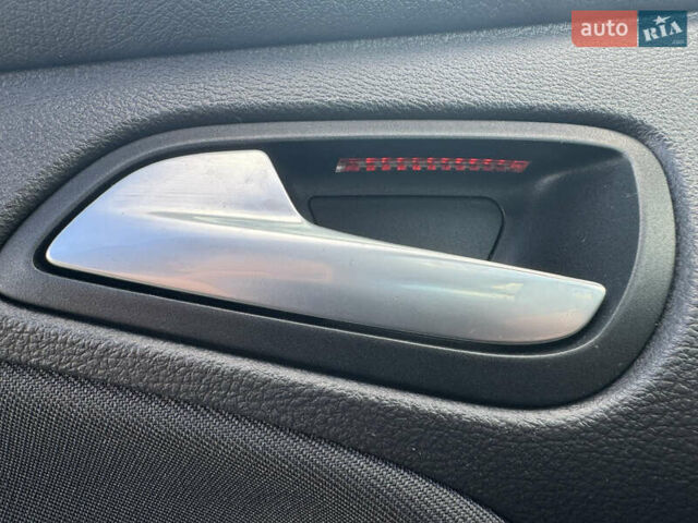 Чорний Форд Фокус, об'ємом двигуна 1.6 л та пробігом 278 тис. км за 8599 $, фото 31 на Automoto.ua