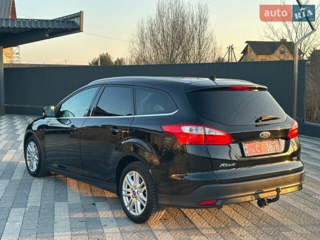 Черный Форд Фокус, объемом двигателя 1.6 л и пробегом 255 тыс. км за 8000 $, фото 2 на Automoto.ua