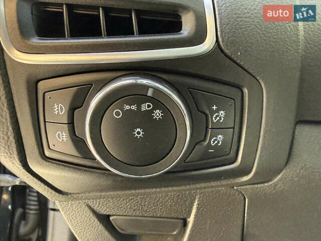 Форд Фокус 2013 у Стрые на Automoto.ua Чорний Форд Фокус, об'ємом двигуна 1.6 л та пробігом 240 тис. км за 8999 $, фото 47 на Automoto.ua