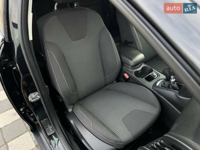 Чорний Форд Фокус, об'ємом двигуна 1.6 л та пробігом 218 тис. км за 8950 $, фото 111 на Automoto.ua