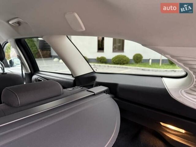 Чорний Форд Фокус, об'ємом двигуна 1.6 л та пробігом 227 тис. км за 8450 $, фото 66 на Automoto.ua