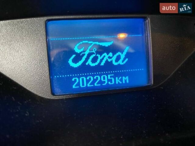 Чорний Форд Фокус, об'ємом двигуна 1.6 л та пробігом 202 тис. км за 8000 $, фото 7 на Automoto.ua