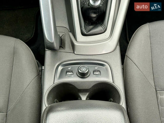 Черный Форд Фокус, объемом двигателя 0 л и пробегом 219 тыс. км за 8400 $, фото 17 на Automoto.ua