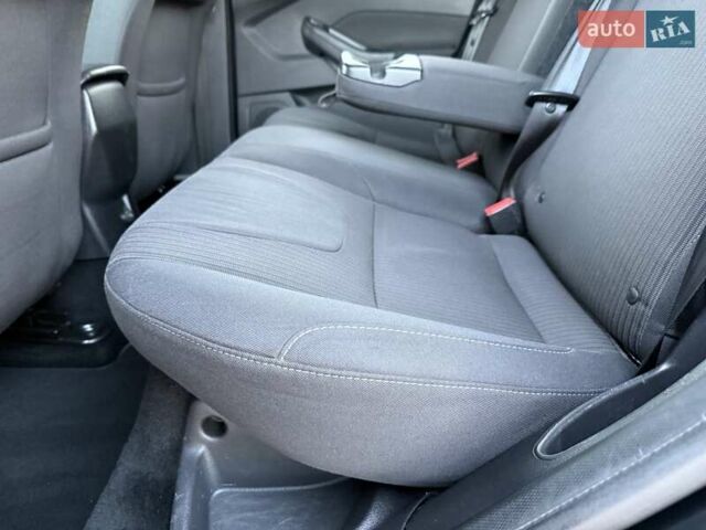 Чорний Форд Фокус, об'ємом двигуна 1.6 л та пробігом 235 тис. км за 8650 $, фото 135 на Automoto.ua