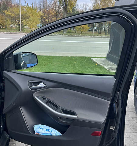 Форд Фокус 2013 в Киеве на Automoto.ua Черный Форд Фокус, объемом двигателя 1.56 л и пробегом 288 тыс. км за 7900 $, фото 13 на Automoto.ua