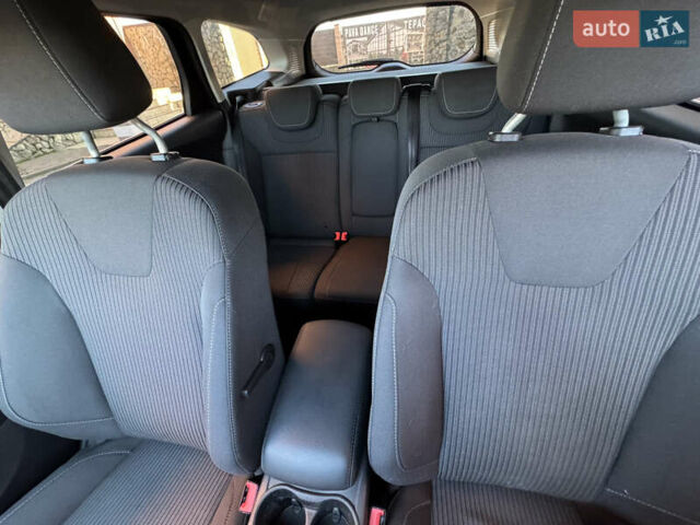 Чорний Форд Фокус, об'ємом двигуна 1.6 л та пробігом 231 тис. км за 8300 $, фото 64 на Automoto.ua