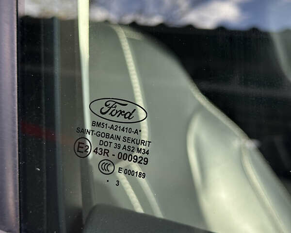 Черный Форд Фокус, объемом двигателя 1.6 л и пробегом 206 тыс. км за 9200 $, фото 14 на Automoto.ua