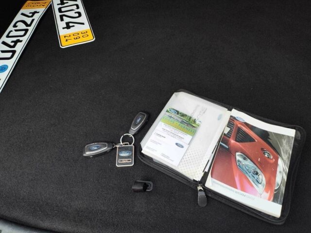 Чорний Форд Фокус, об'ємом двигуна 1.6 л та пробігом 221 тис. км за 8450 $, фото 12 на Automoto.ua