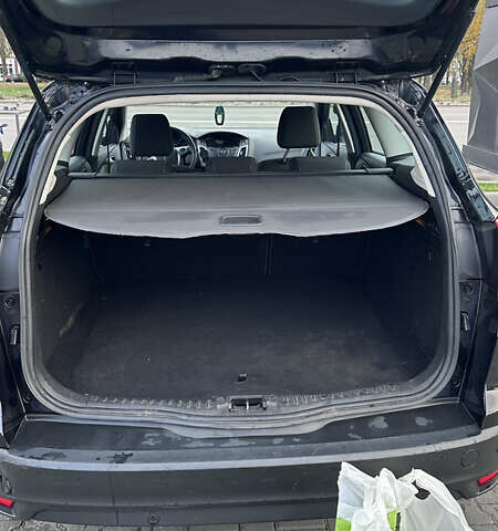 Форд Фокус 2013 в Киеве на Automoto.ua Черный Форд Фокус, объемом двигателя 1.56 л и пробегом 288 тыс. км за 7900 $, фото 10 на Automoto.ua