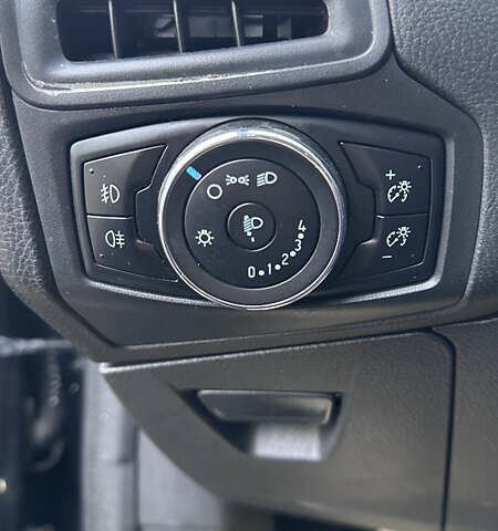 Форд Фокус 2013 в Киеве на Automoto.ua Черный Форд Фокус, объемом двигателя 1.56 л и пробегом 288 тыс. км за 7900 $, фото 20 на Automoto.ua