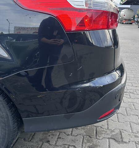 Форд Фокус 2013 в Киеве на Automoto.ua Черный Форд Фокус, объемом двигателя 1.56 л и пробегом 288 тыс. км за 7900 $, фото 3 на Automoto.ua