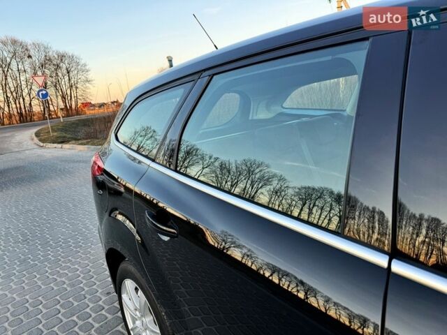 Черный Форд Фокус, объемом двигателя 1.6 л и пробегом 210 тыс. км за 8998 $, фото 56 на Automoto.ua